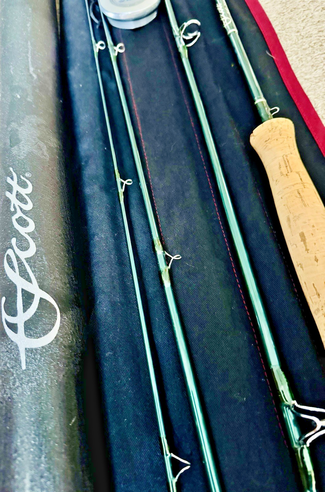 Scott E2 9 Foot #7 Graphite 4 Piece Trout Fly Rod with Travel Tube & Bag