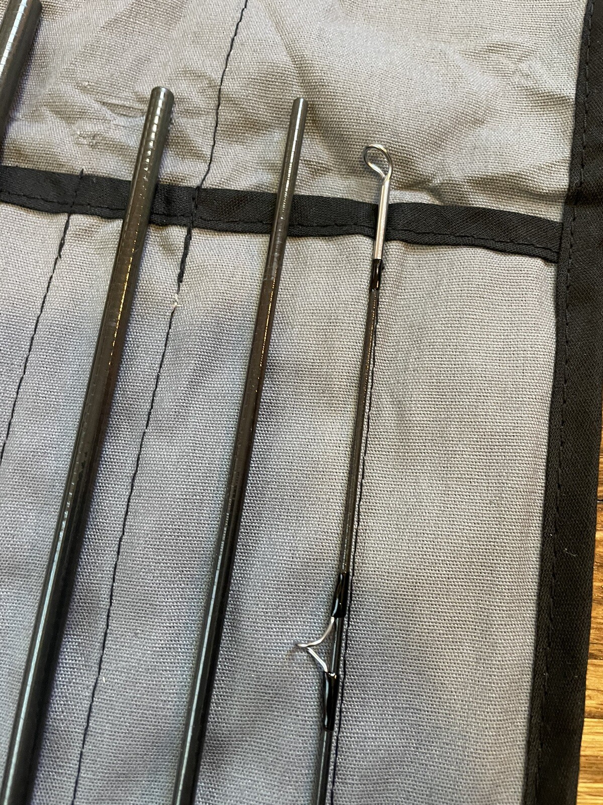 Sage 583-4 DS Graphite III #5-6 Line 8’3” 4-Piece Fly Rod Original Sock & Tube