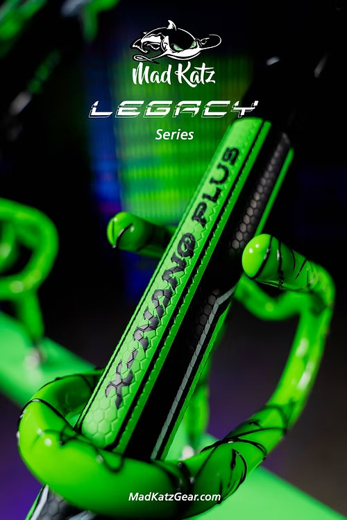 Mad Katz Green Legacy-Med/Heavy Action 20-60 lb 2-16 oz Lure (Casting)