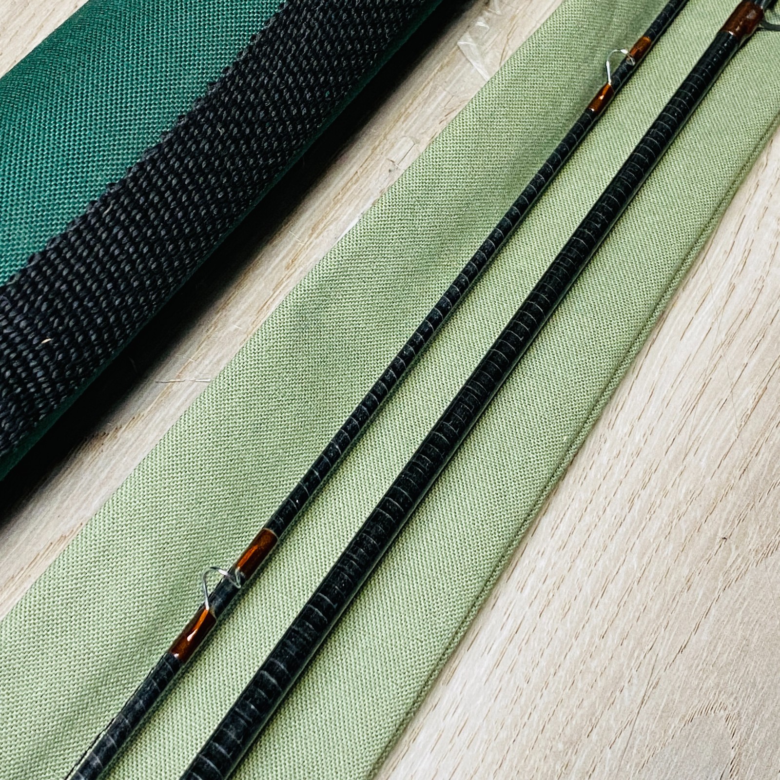 Orvis Superfine Seven Eleven 7’11” 4wt Fly rod w/Tube Socks (334