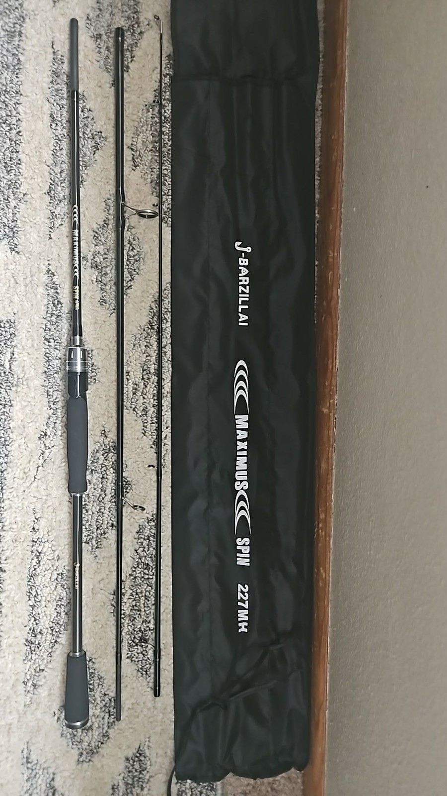 Barzillai Maximus Spin 227MH 7’5″ 2pc Carbon Fiber MH Fast Spinning Rod Sleeve