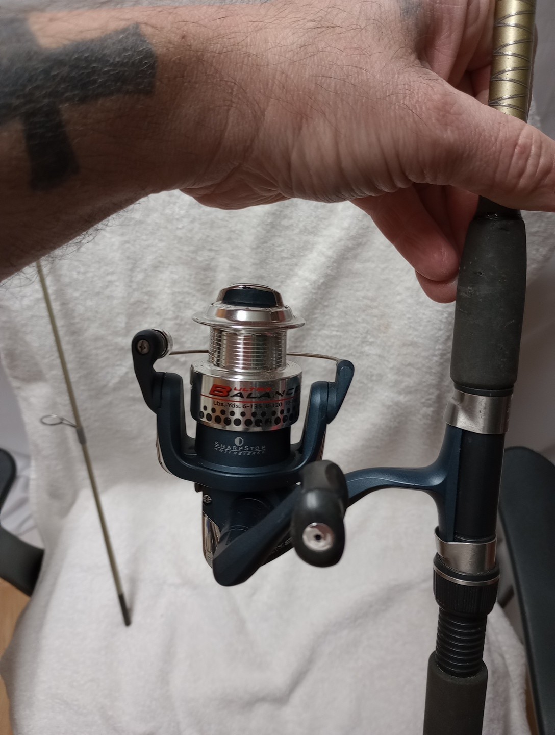 South Bend Cimarron CM-602MS 6’0″ Medium 2pc Rod Pinnacle Ultra Balance Reel