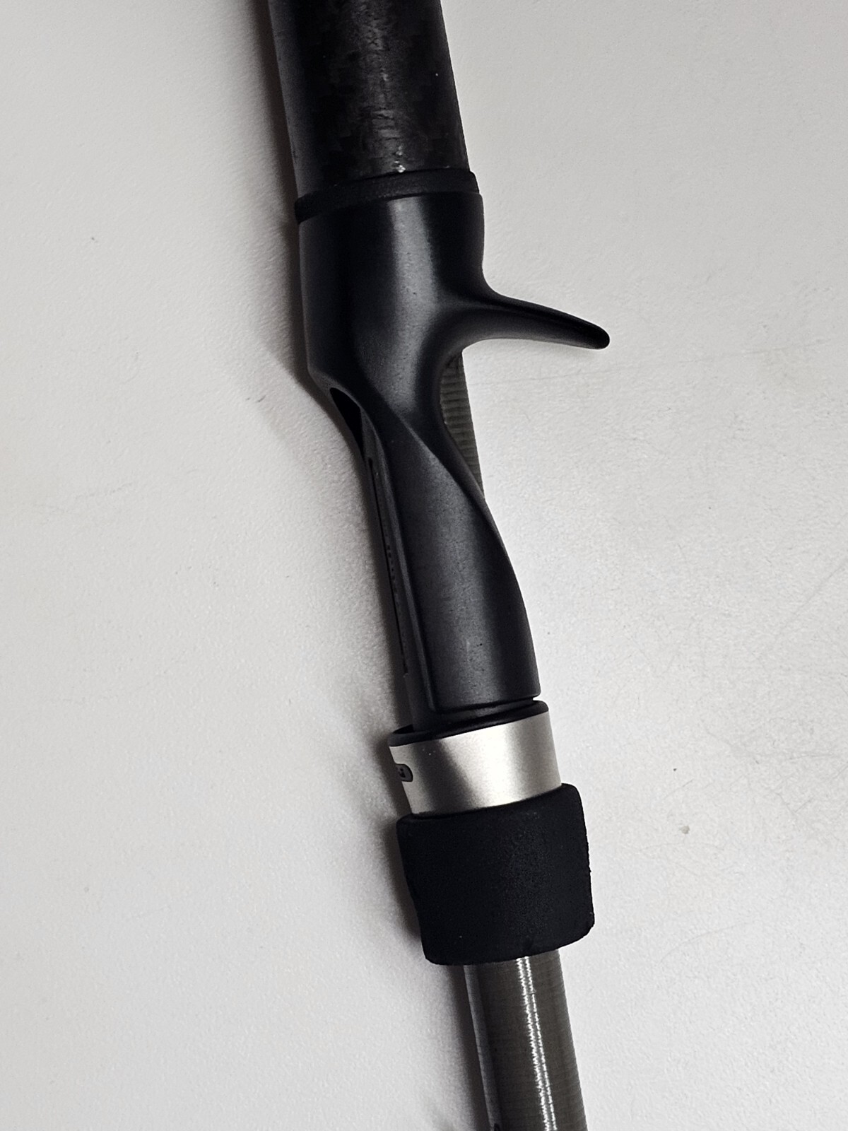 Custom Kistler Casting Rod. Carbon fiber handle 7’6″ heavy fast action Bait Cast