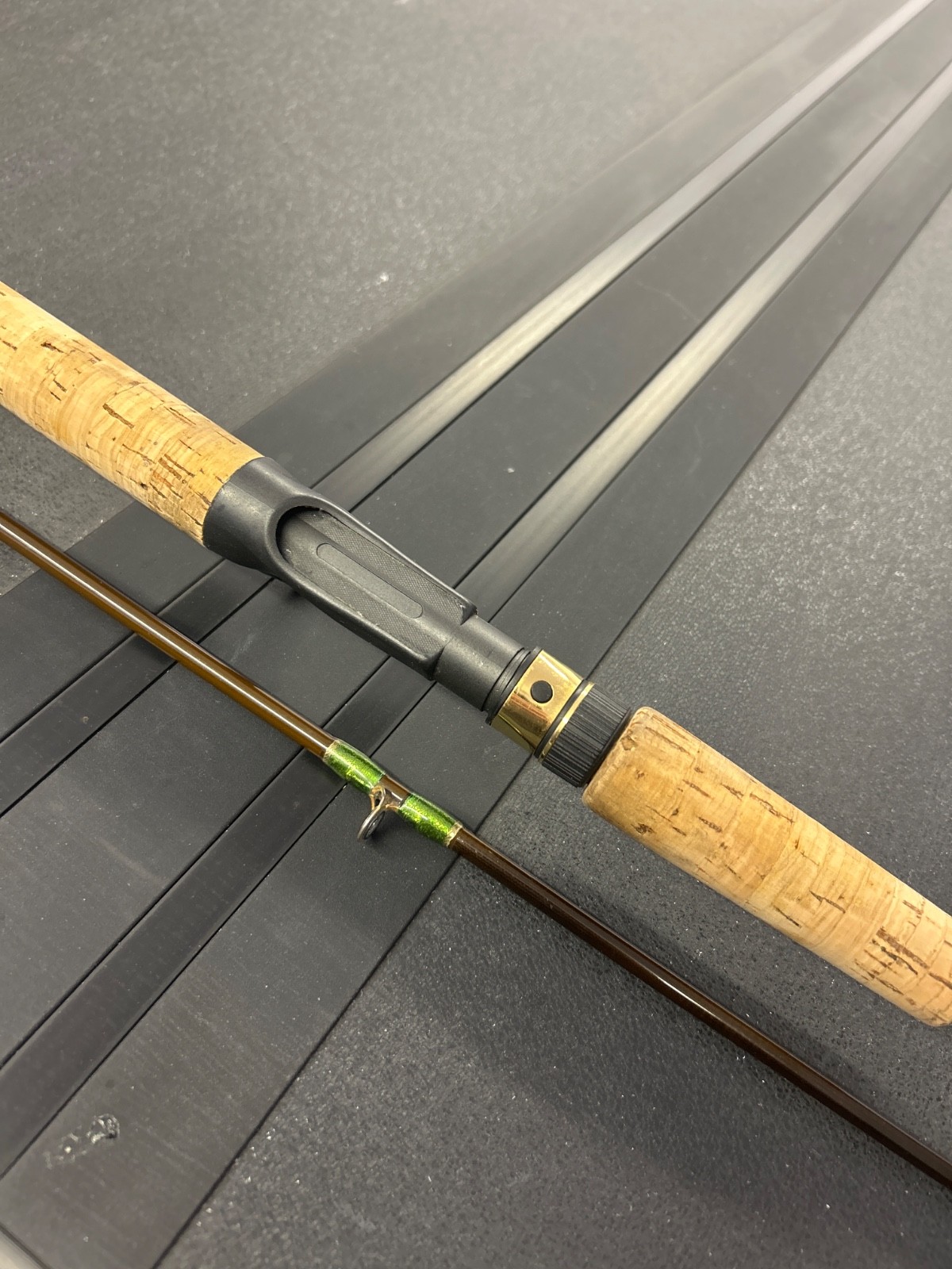 RARE Sage graphite III SH 290 salmon / steelhead fishing rod