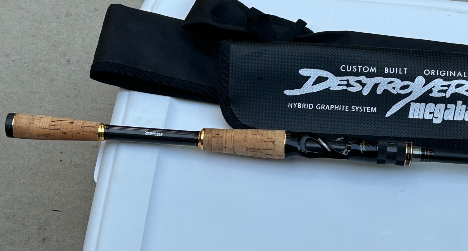 Megabass FMJ Destroyer casting rod F6-71X very light use