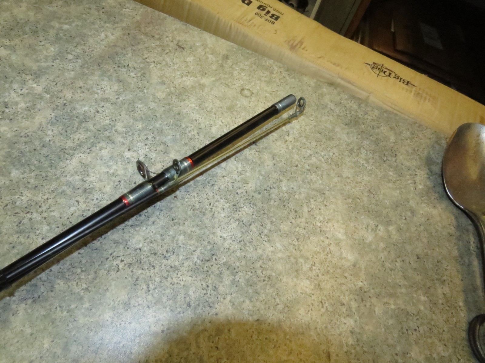 Rhino Titanium RHTC602M 6′ 2pc Medium/ Action Casting Rod