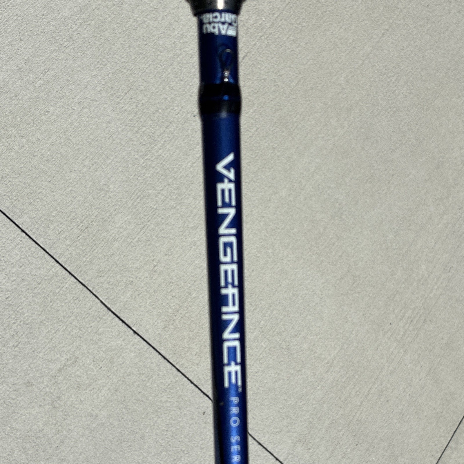 Abu Garcia Vengeance Pro 7’6″ Heavy Casting Rod 14-30lb 1/2-2oz Blue.
