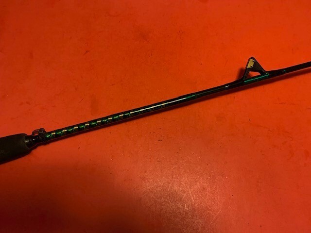CUSTOM BUILT GREEN GRAPHITE COMPOSITE 7 FOOT 1 INCH 10 TO 25# CONVENTIONAL ROD
