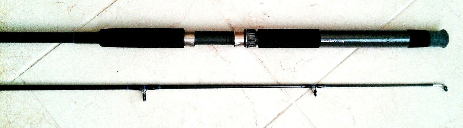 2-section 9′ KingHawk Spinning Surf Rod (New)