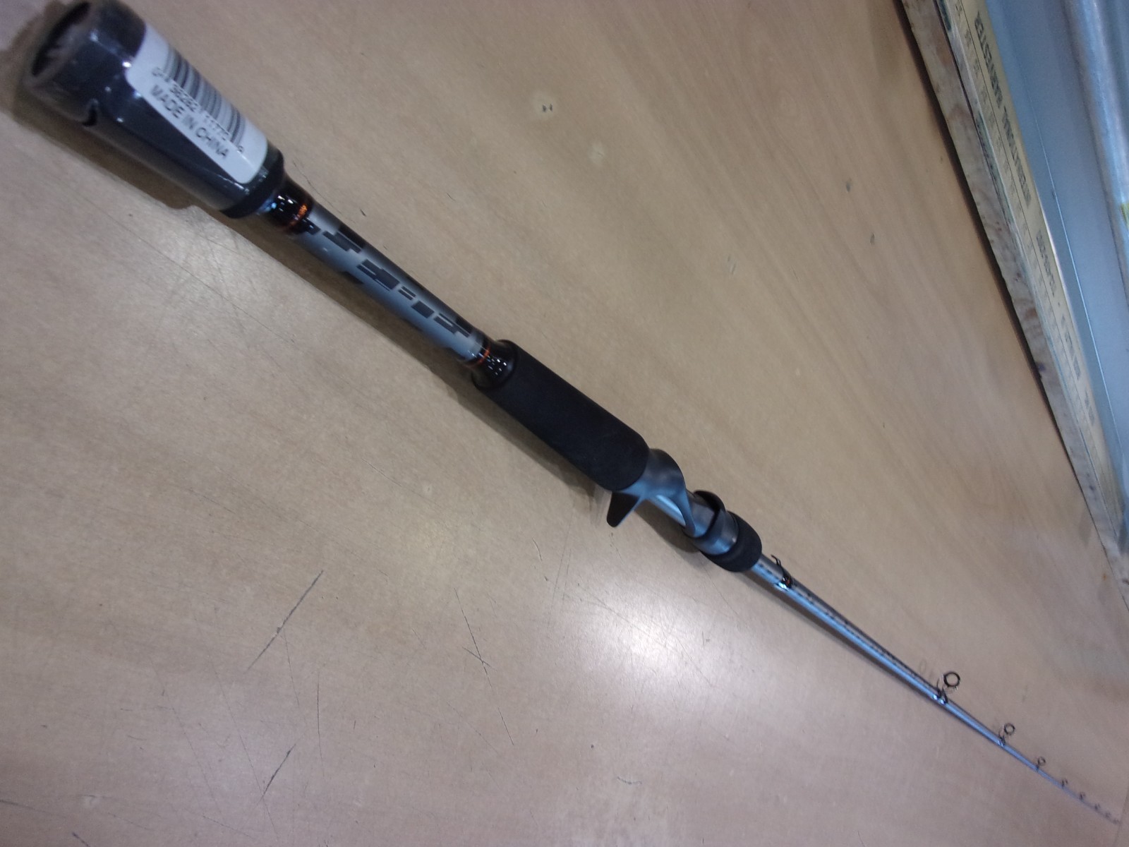 ABU GARCIA VENGEANCE CASTING ROD 7 foot Medium power