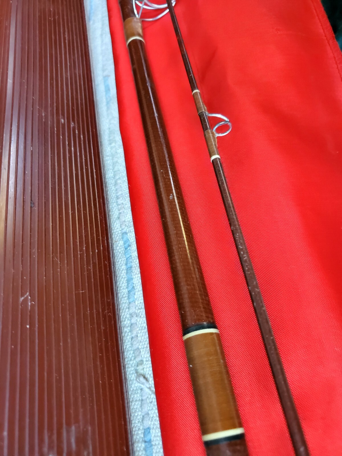 Vtg Fenwick FS85 2pc Fiberglass Spinning Rod 8’5″ 8-20LB w/original sock & tube