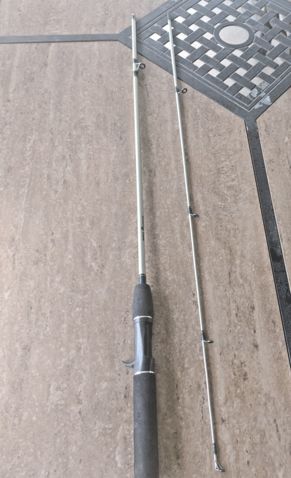 Zebco RT Series Spin Cast Rod 5’6″ Rod Action: Moderate-Fast 8 to 12-pound test