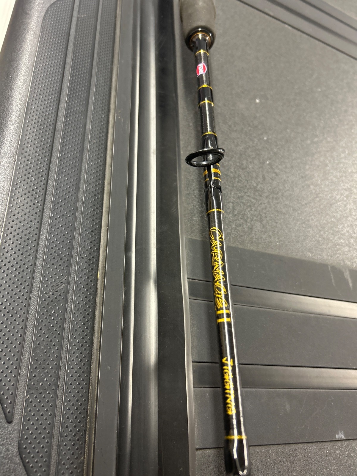 Penn Carnage II 5’8″ 80-200lb jigging fishing rod NICE