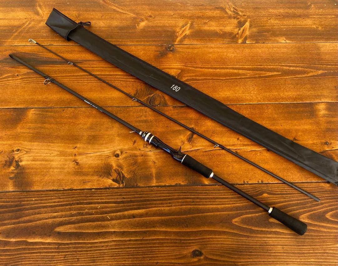 Bass Carbon Rod 6ft 1.8M 2-Piece Versatile Bait Casting Fishing Rod