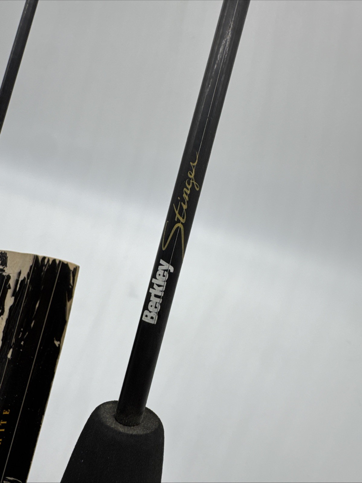 Berkley Stinger ST-21 5′ 6″ Lt action 2 pc spinning rod Vintage