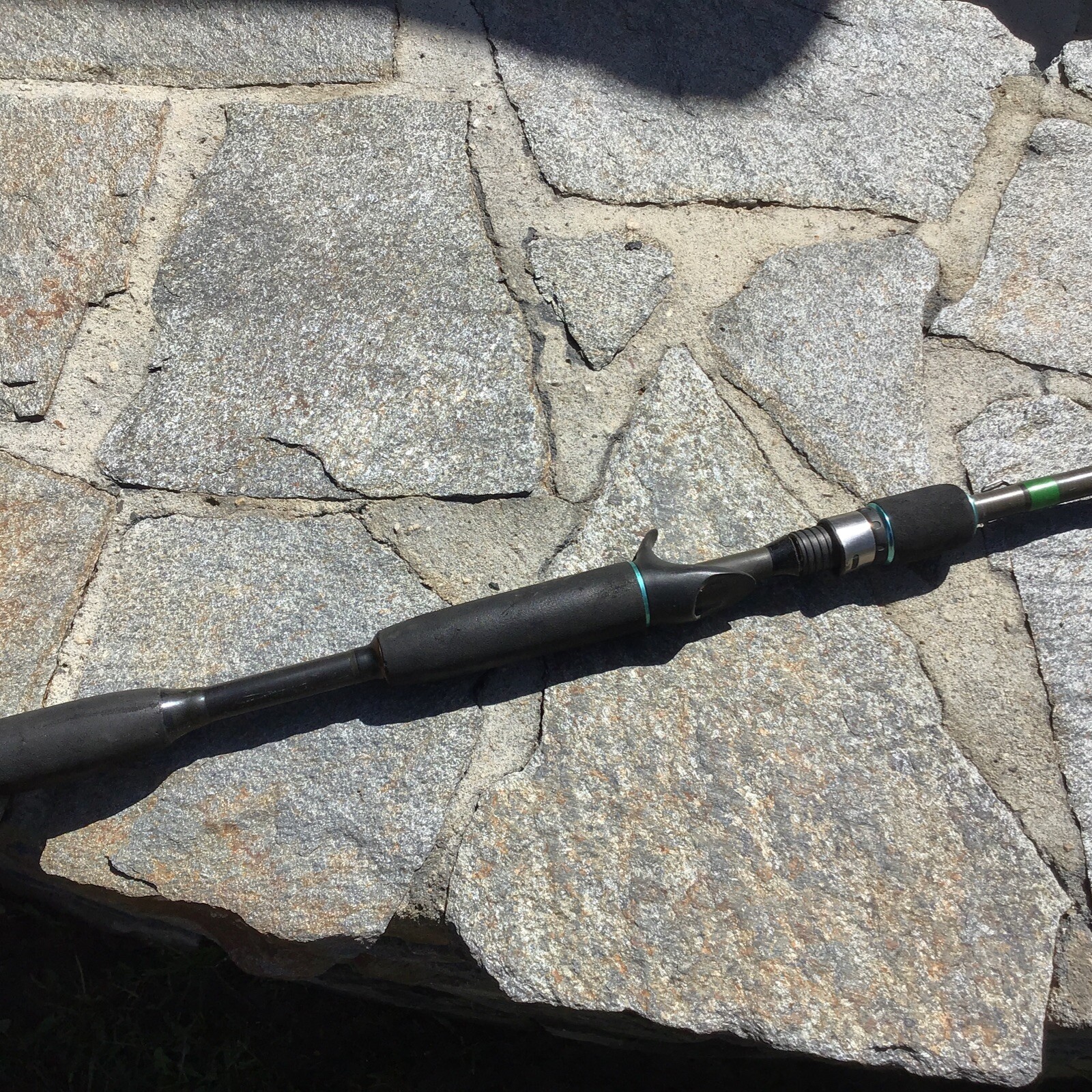 IROD GENESIS “IRG703C” 7’0” Fast Action 8-10LB Casting Rod-VERY GOOD #R9