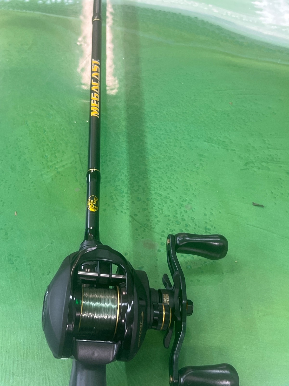 G. Loomis IMX-PRO 906C CBR Casting Rod – Crankbait