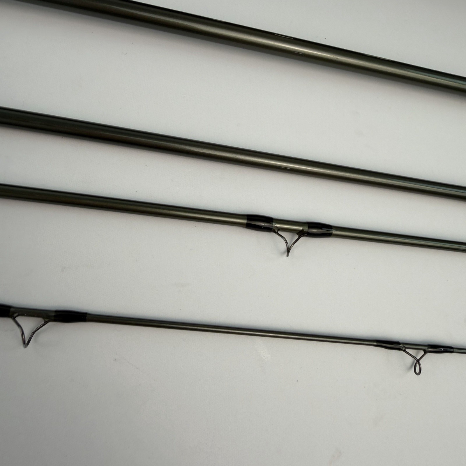 Cabela’s CZN Graphite Fly Fishing Rod 10’ 4wt 4pc w Travel Tube NEVER USED Y330