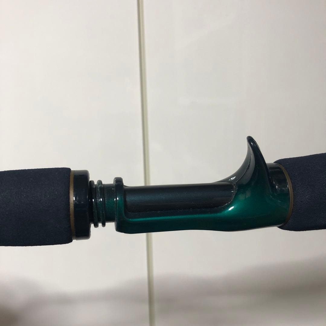 Bass Pistol Grip Rod 5’6″ Green Spongy Grip for Small Plug Fishing Used