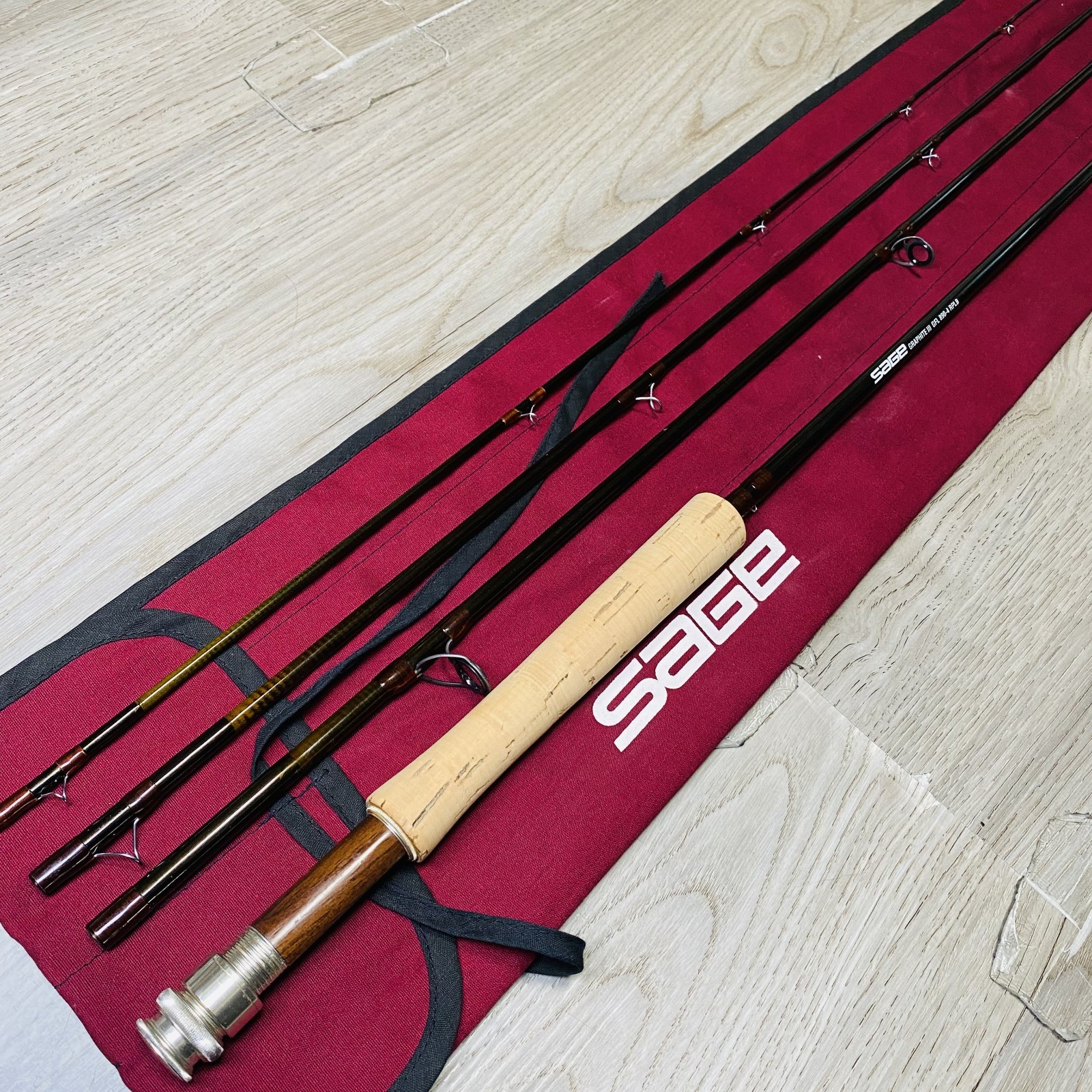 Sage Graphite III GFL 890-4 RPLB 8wt 9’0″ Fly fishing rod w/Sock Excellent+