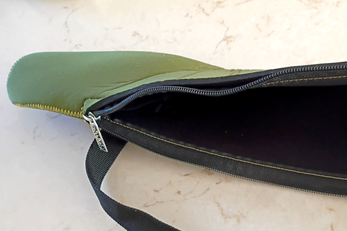 Cabela’s Ice Fishing Neoprene Case for ice fishing rods. 28″.