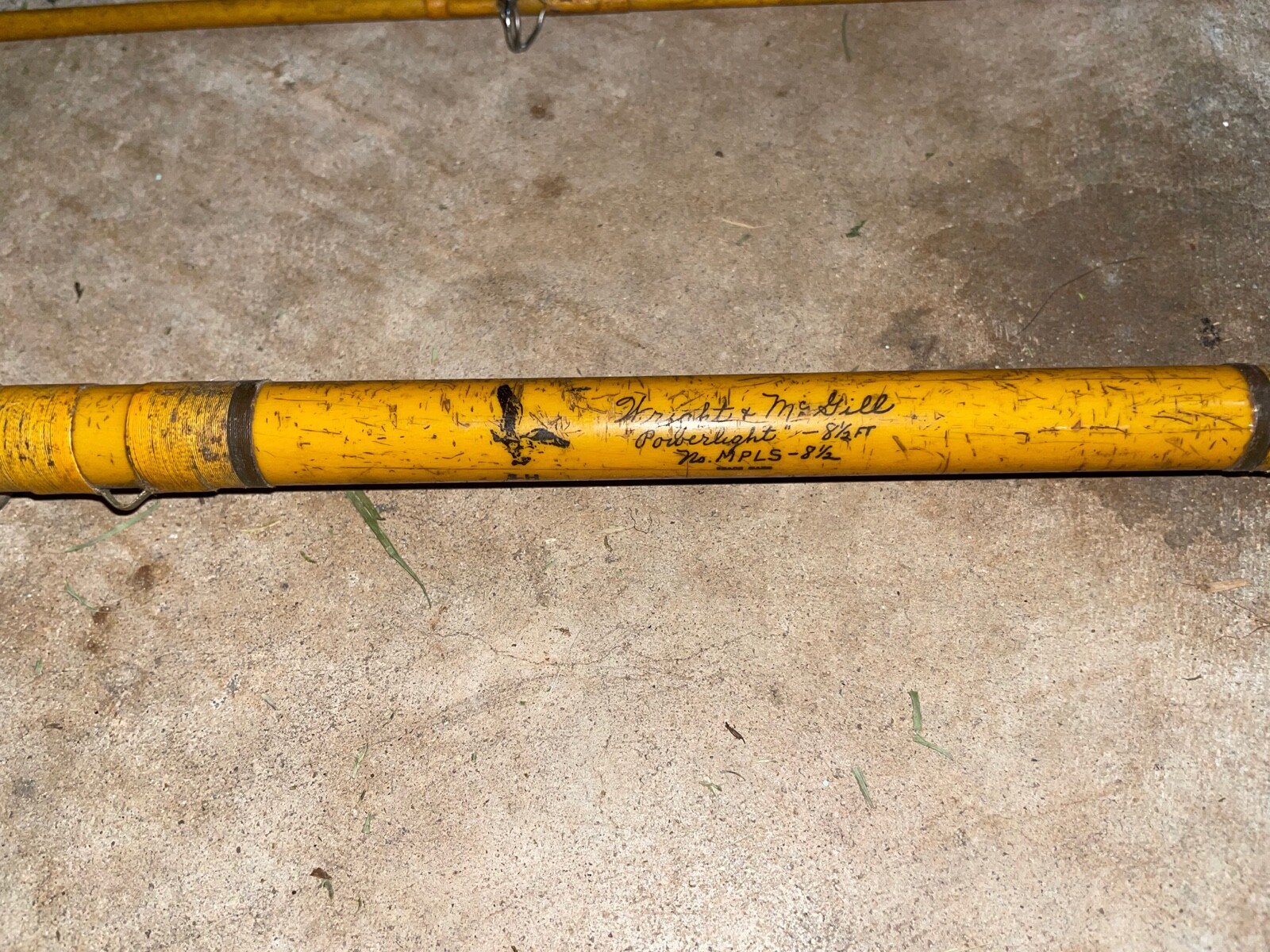 Vintage Eagle Claw Wright & McGill Powerlight MPLS 8 1/2ft 2 pc spinning Rod