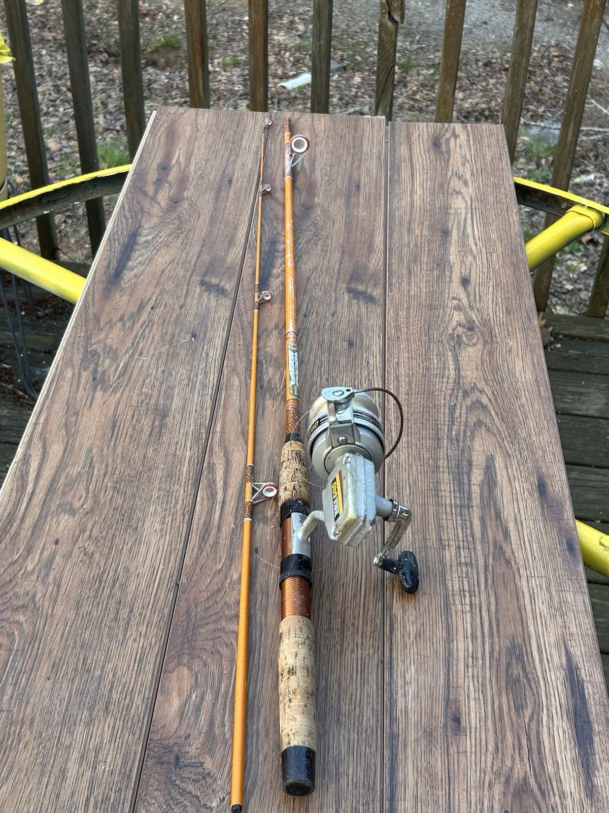 Vtg Daiwa Series 1112 GC 7′ 2pc 6-10lb Spinning Rod Made In USA With 640 Zebco