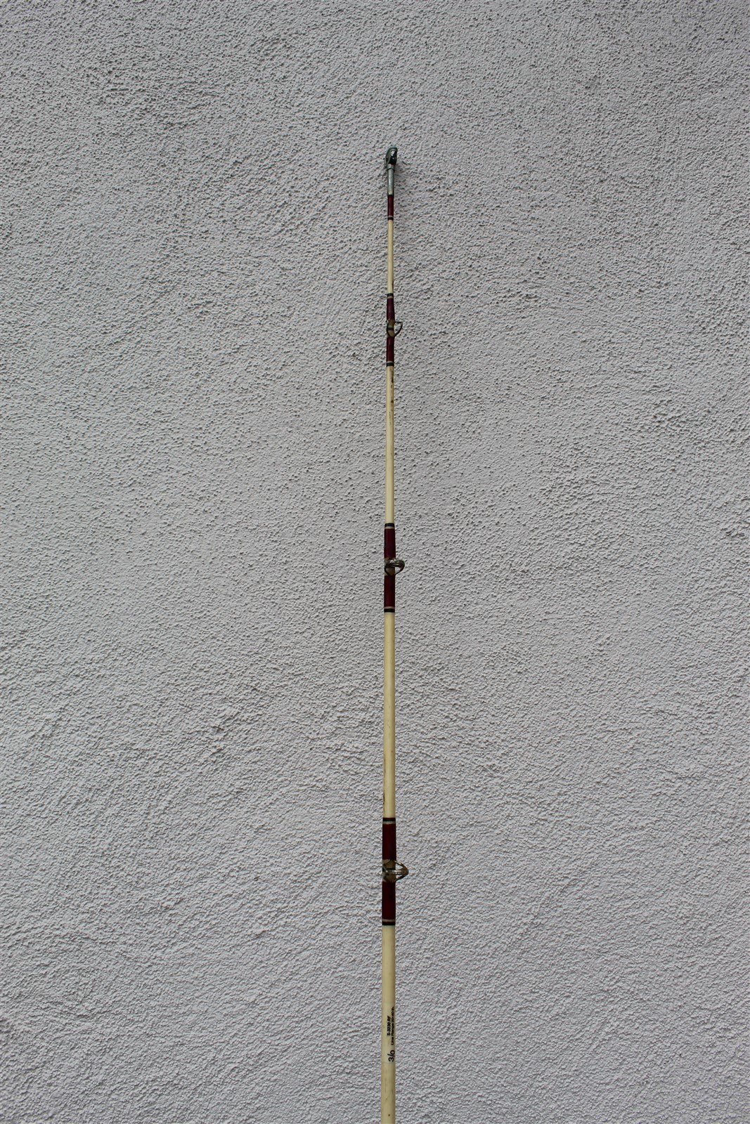 PENN SENATOR ROD 3/0 S-3230 LINE RANGE RF 20 – 40 LB USED 6′ 6″ INV R1