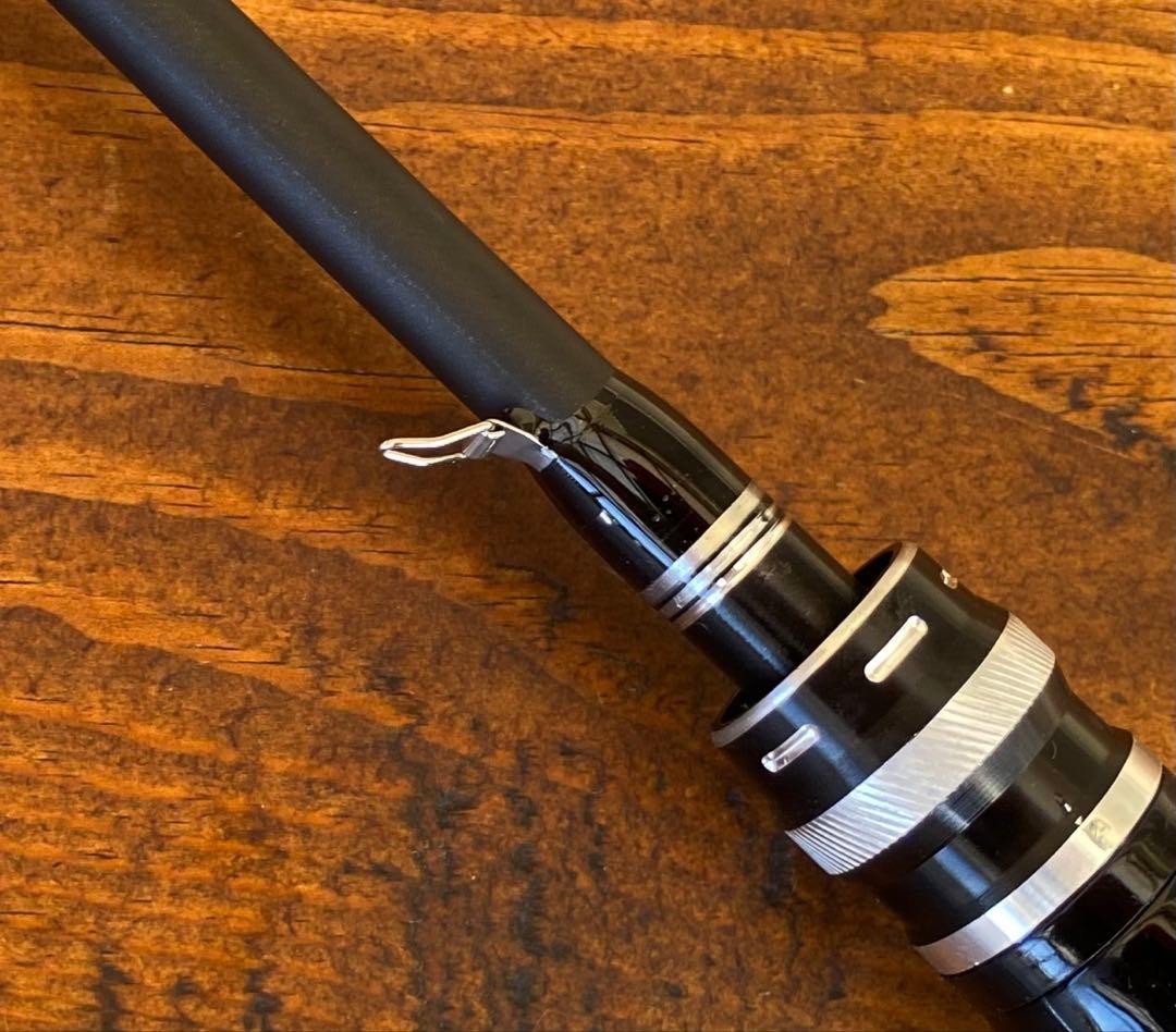 Bass Carbon Rod 6ft 1.8M 2-Piece Versatile Bait Casting Fishing Rod