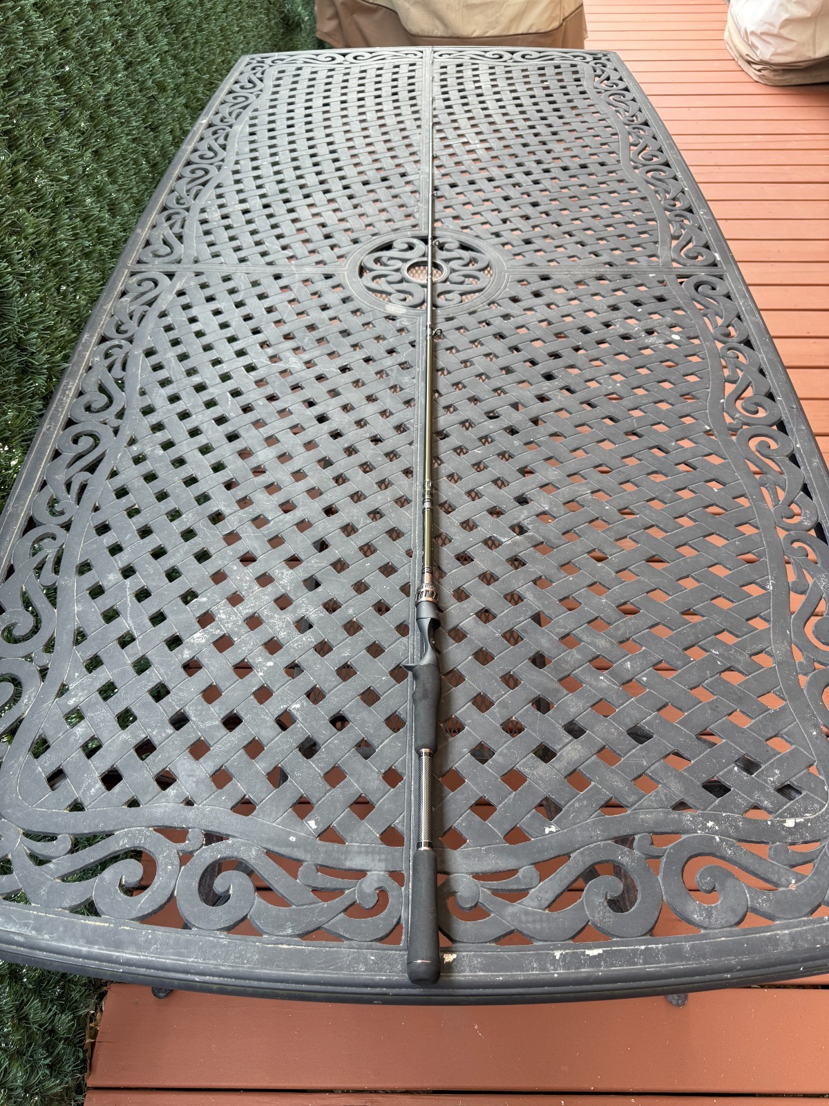 Megabass Levante F5-611LV 4P, 6’11”, Med Heavy, Mod-Fast, 10-20lb, 3/8-1.5oz, C