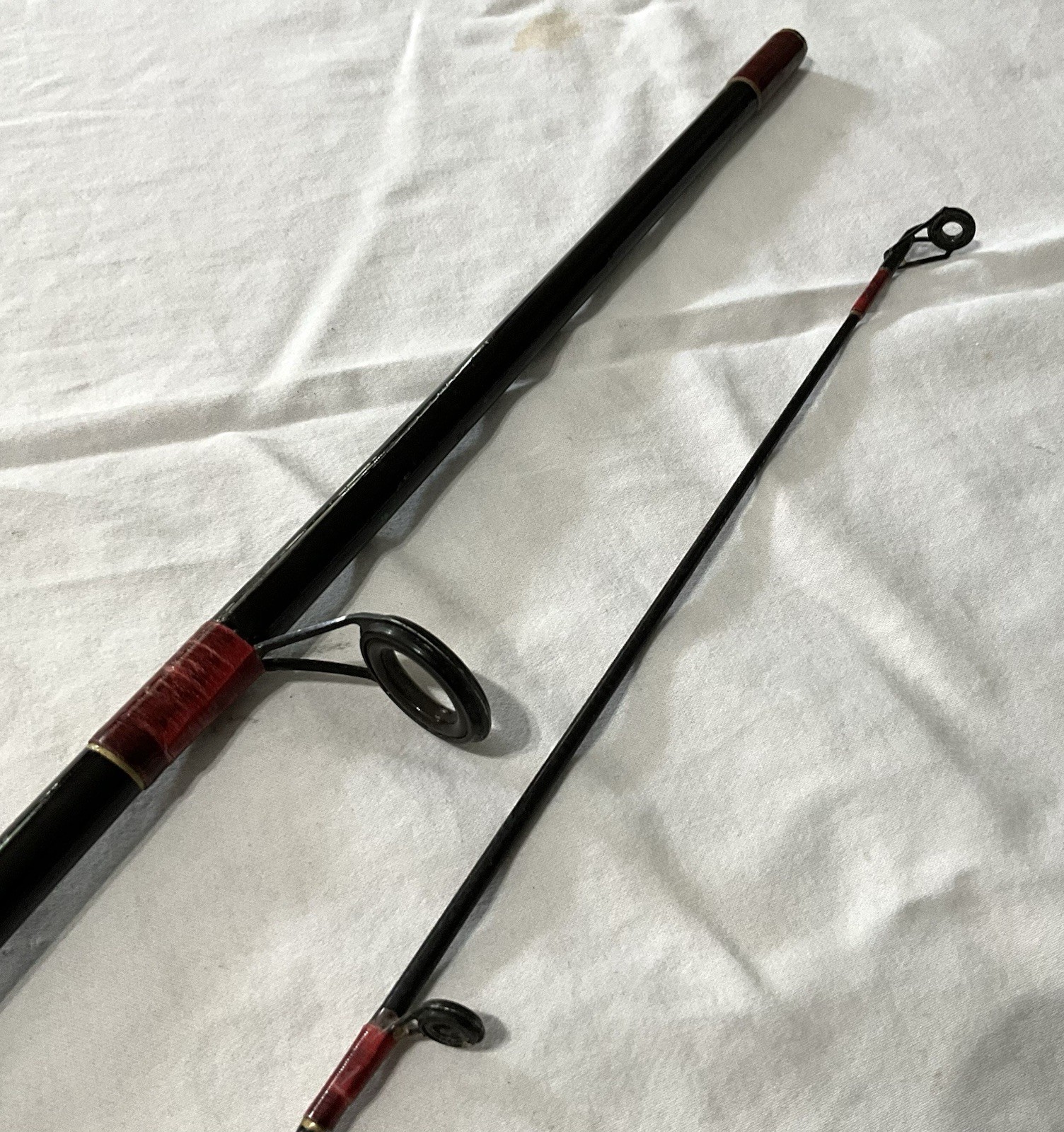 Shakespeare Contender 6’6″ 2pc Spinning Rod, HSS-652M – Medium Action