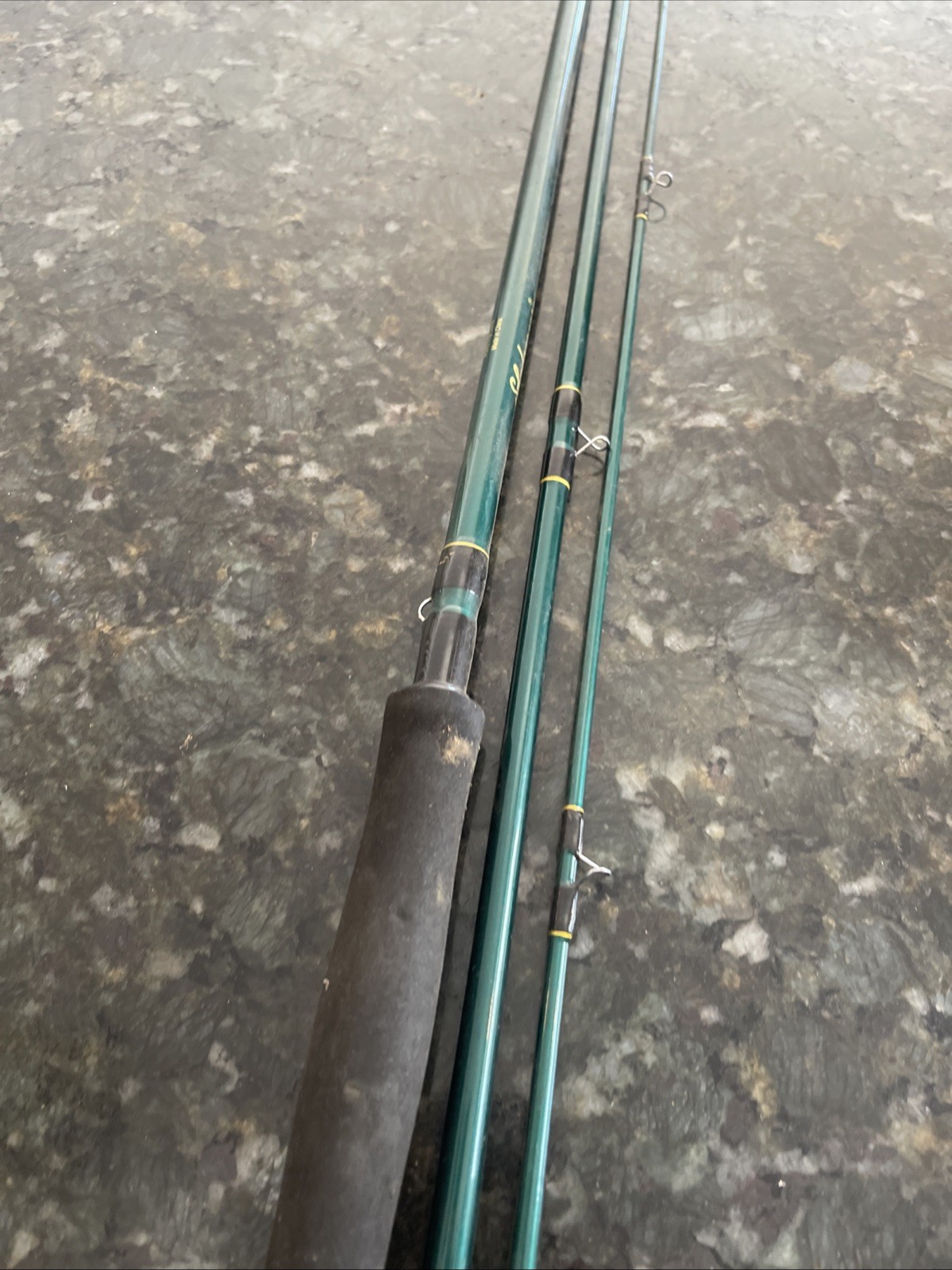 Shakespeare SKP8056-3 Fly Fishing Rod 3-Piece 8′ #5/6 Fly Line