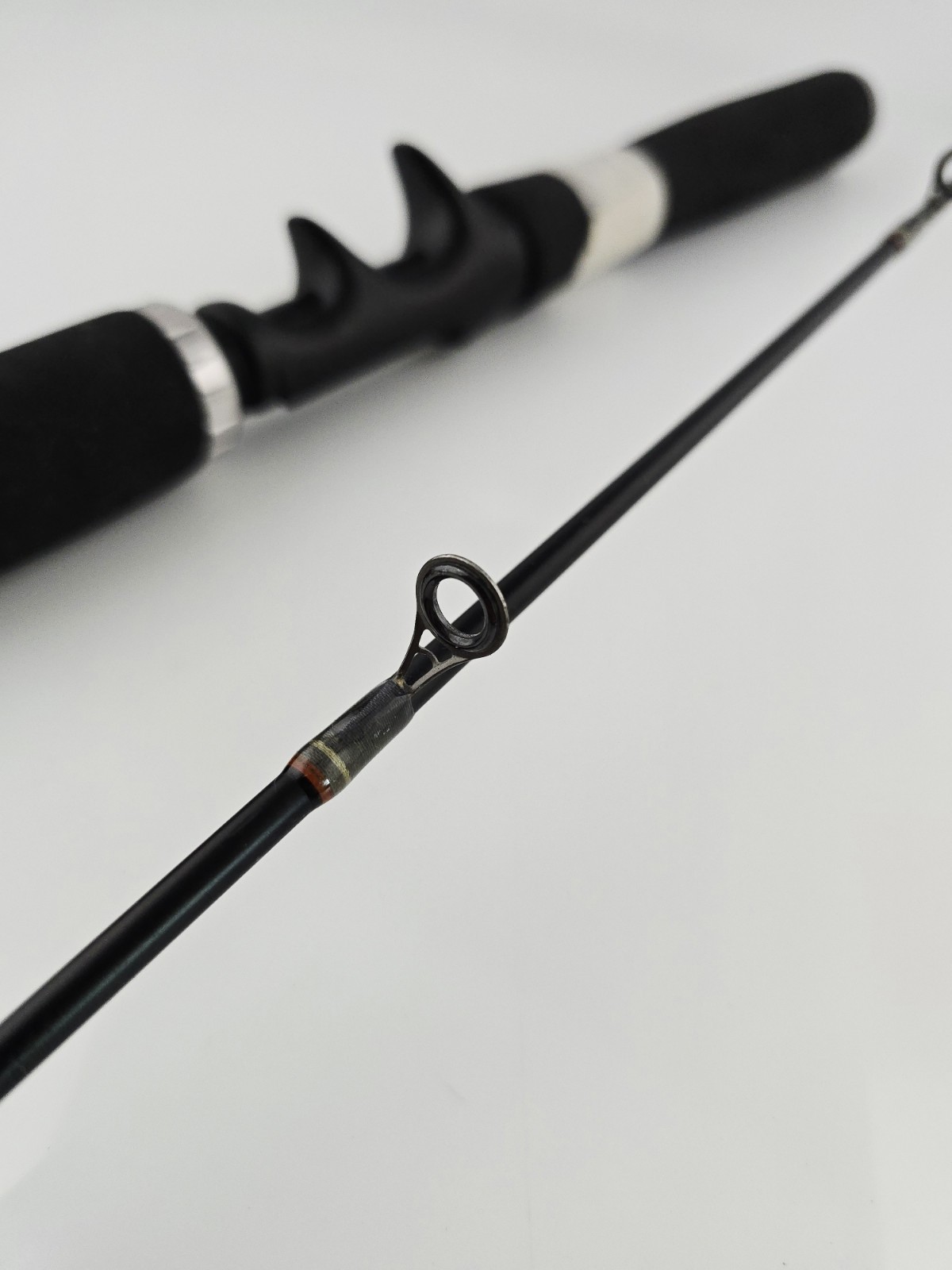 Rhino Titanium RHTC602M 6′ 2pc Medium/ Action Casting Rod