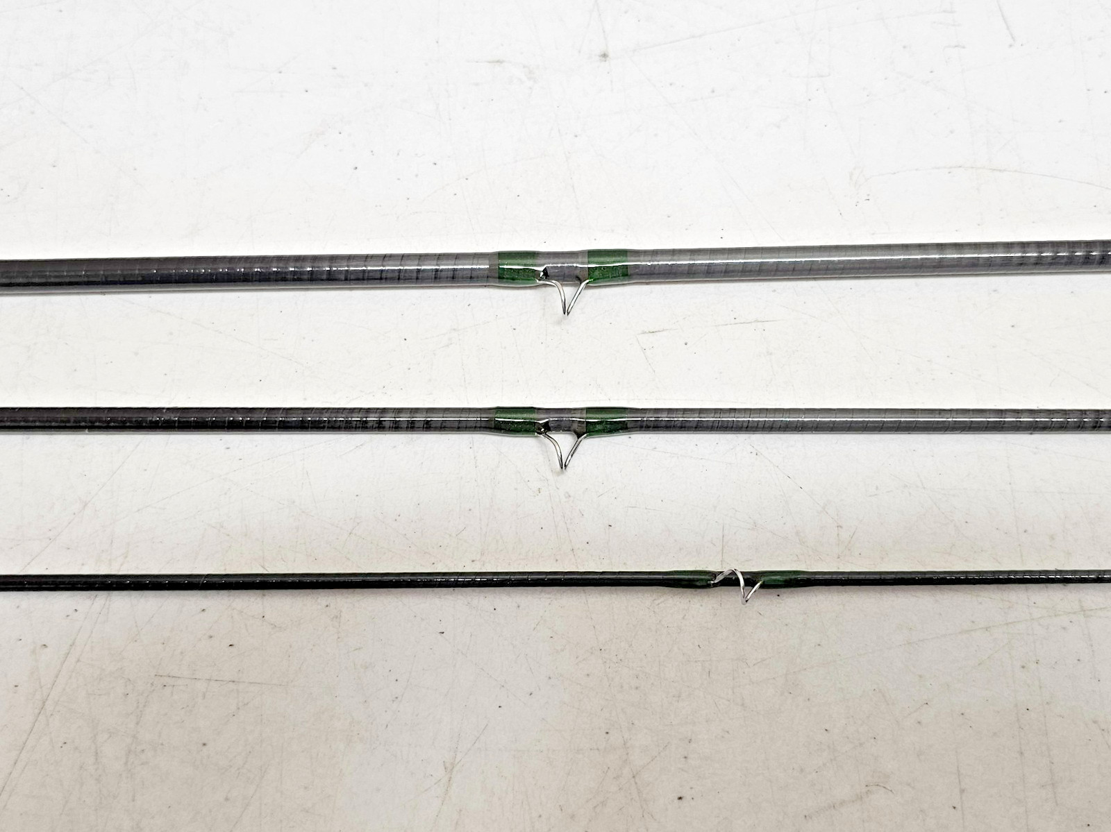 Orvis Graphite Fly Fishing Rod 8’6″ 6wt 4-Piece, green, gray