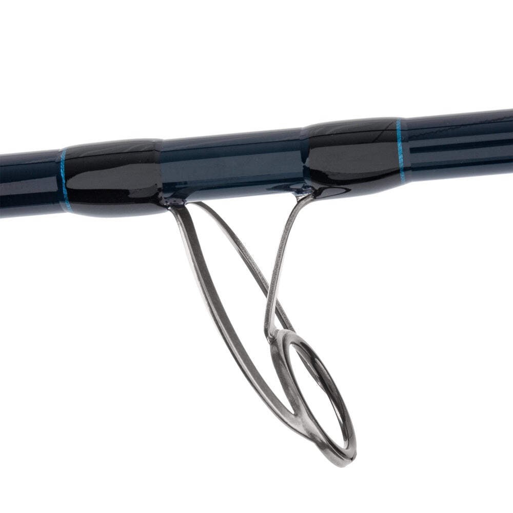 Tsunami Carbon Shield III 11’0″ Heavy 2 Pc Spinning Surf Rod (TSCSHDSSIII1102H)