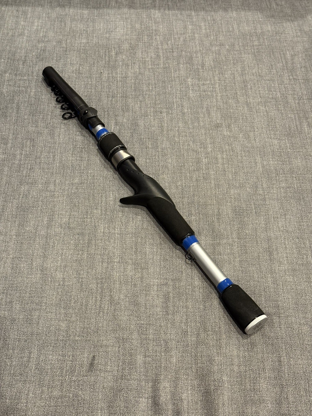 Compass Telescopic Graphite Fishing Rod, 7ft. Medium Heavy ( Rod Only ) OPEN BOX
