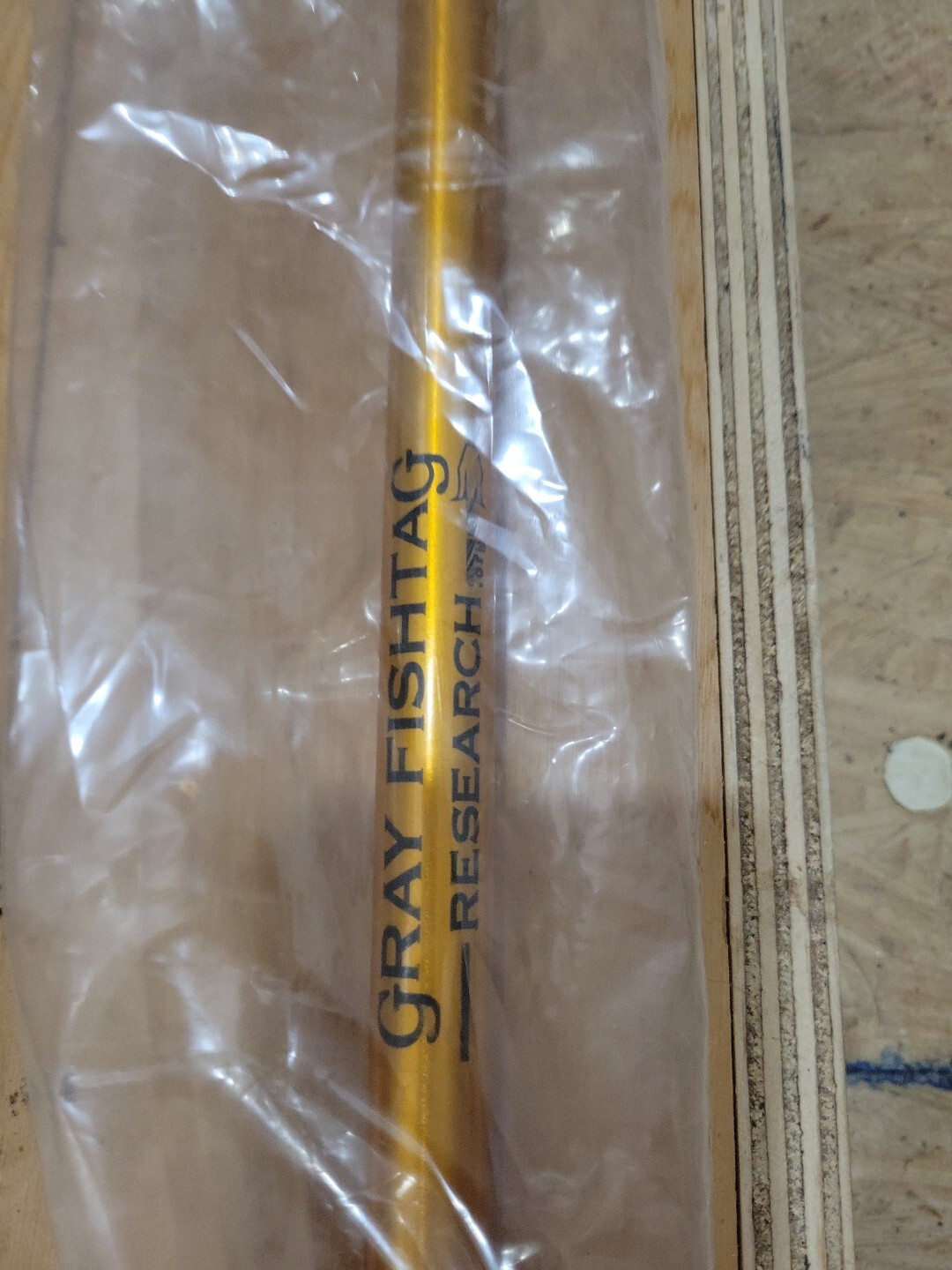 New Gold Aftco 6′ Tag Stick