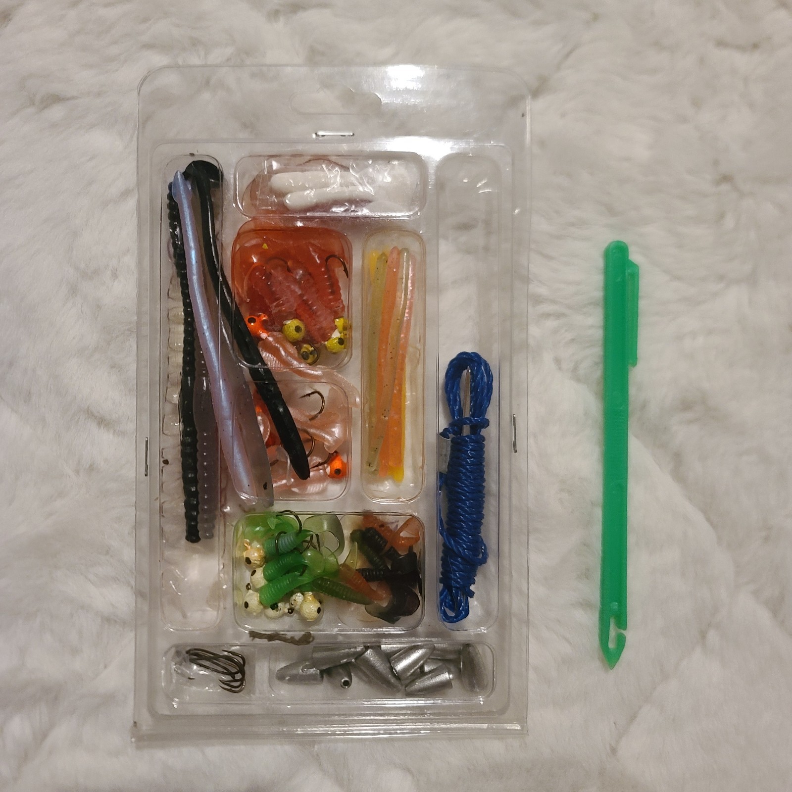 Chuck Woolery Lure Launcher Fishing Pole w/ Bobbers & Tackle Kit Spring Loaded