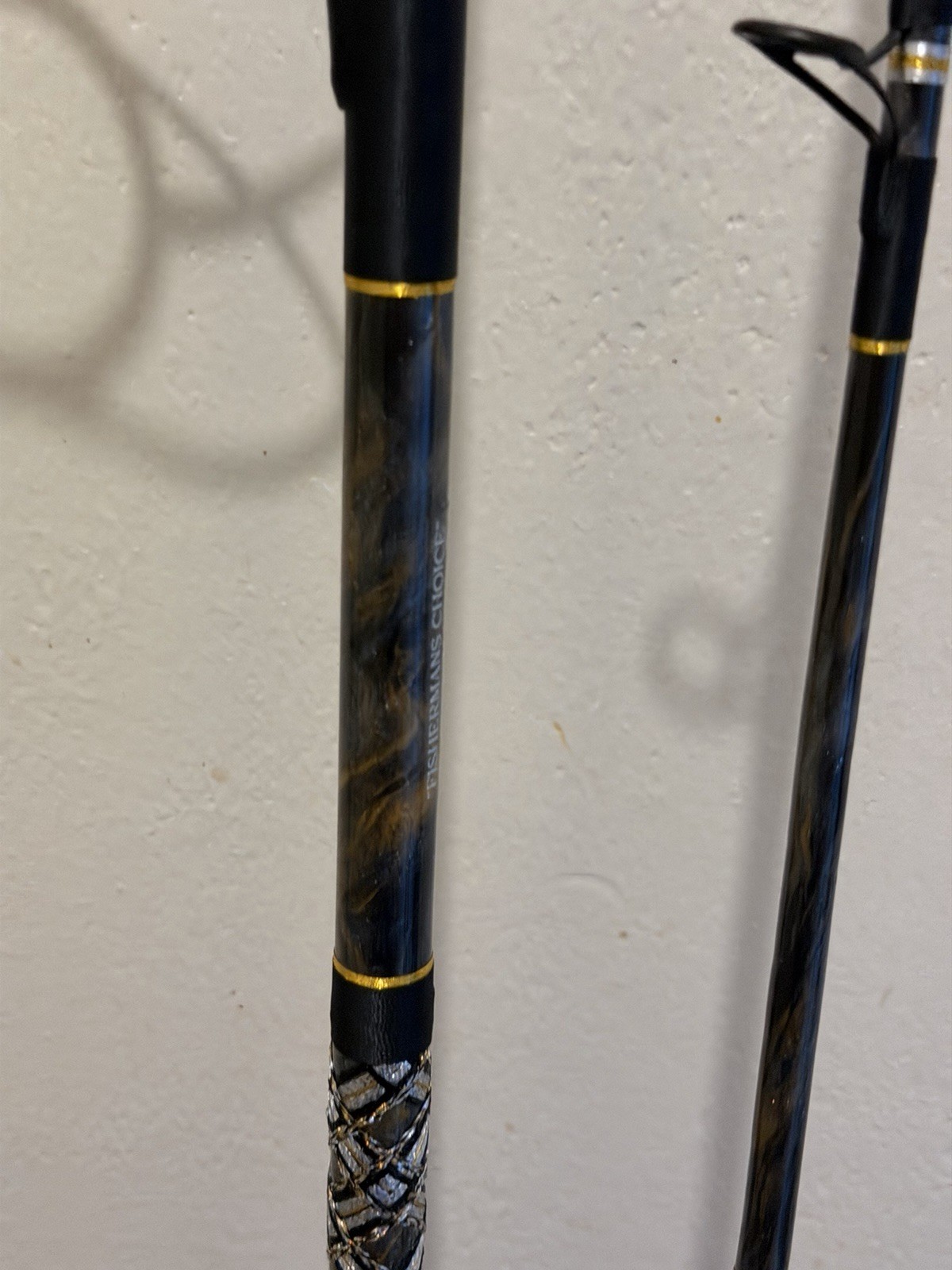 CUSTOM SURF PIER OR JETTY ROD 10 FT 20-40 LB BLACK SILVER AND GOLD NEW