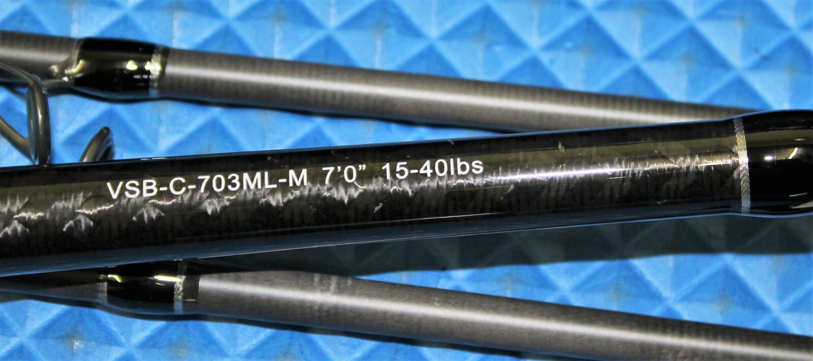 Okuma Voyager Signature Boat Rod 7′ 0″ 3-Pc W/Soft Case 2 Rod Tips VSB-C-703ML-M