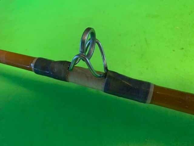 VINTAGE SABRE GOLDEN 6 FOOT 6 INCH 20 TO 50 POUND RATED CONVENTIONAL FISHING ROD