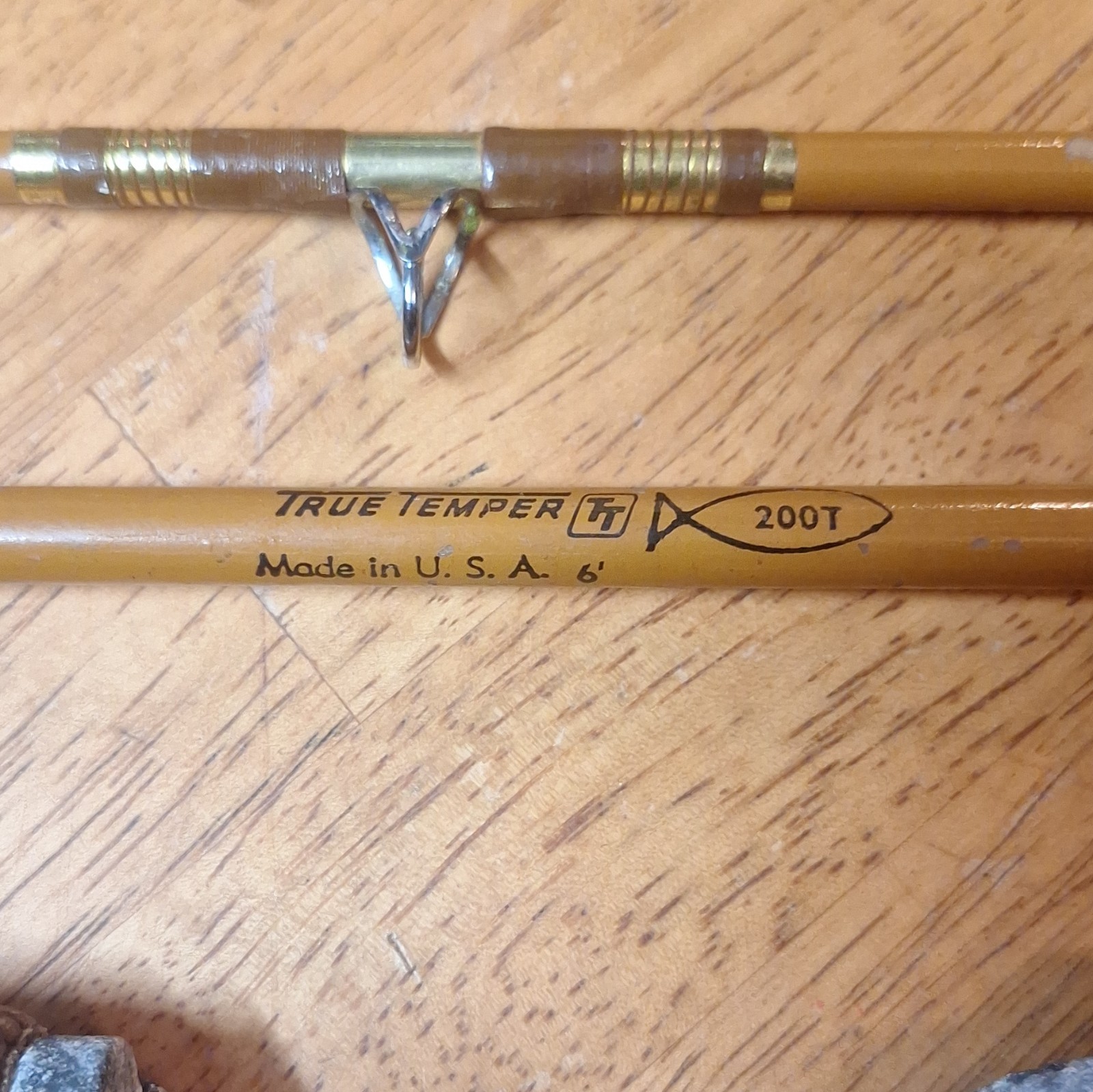 Vintage True Temper Traveller 200T Casting Rod 6′ 4pc Medium Mod 10lb 1/2oz Case