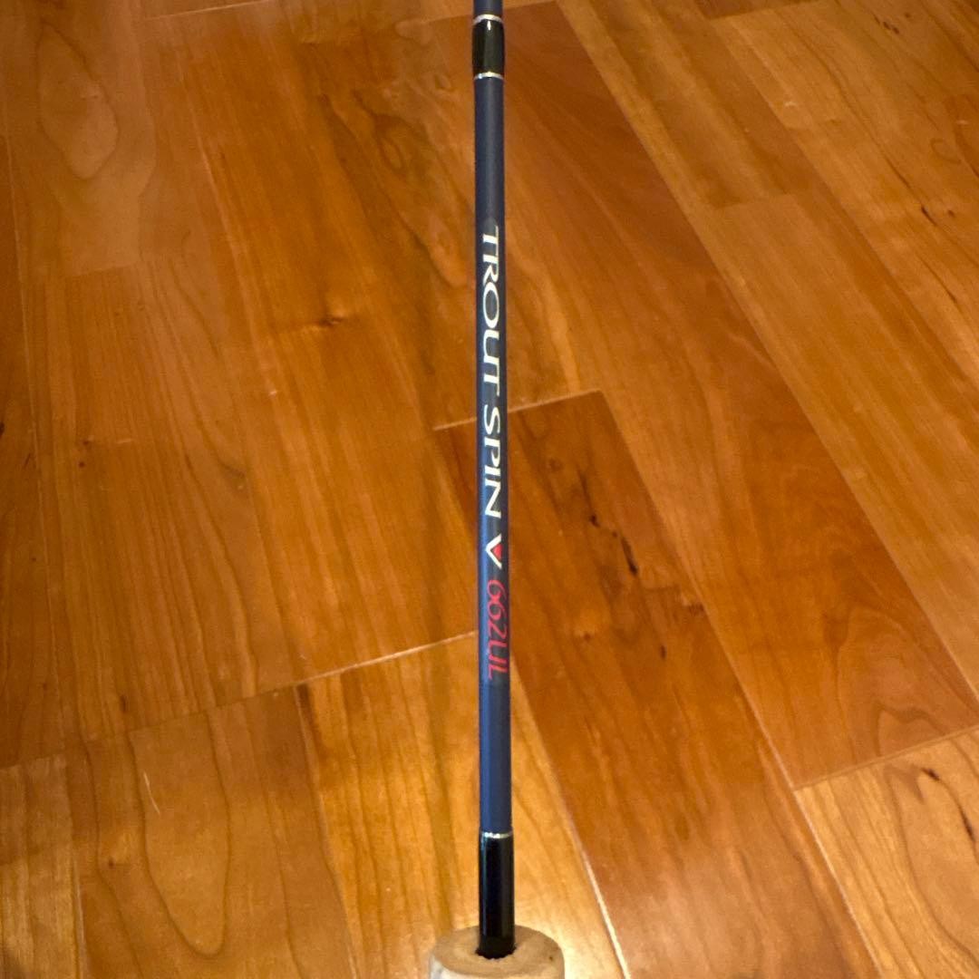 TROUT SPIN V 662LIL Ultra Light 6.6ft 2PC Fishing Rod NIB