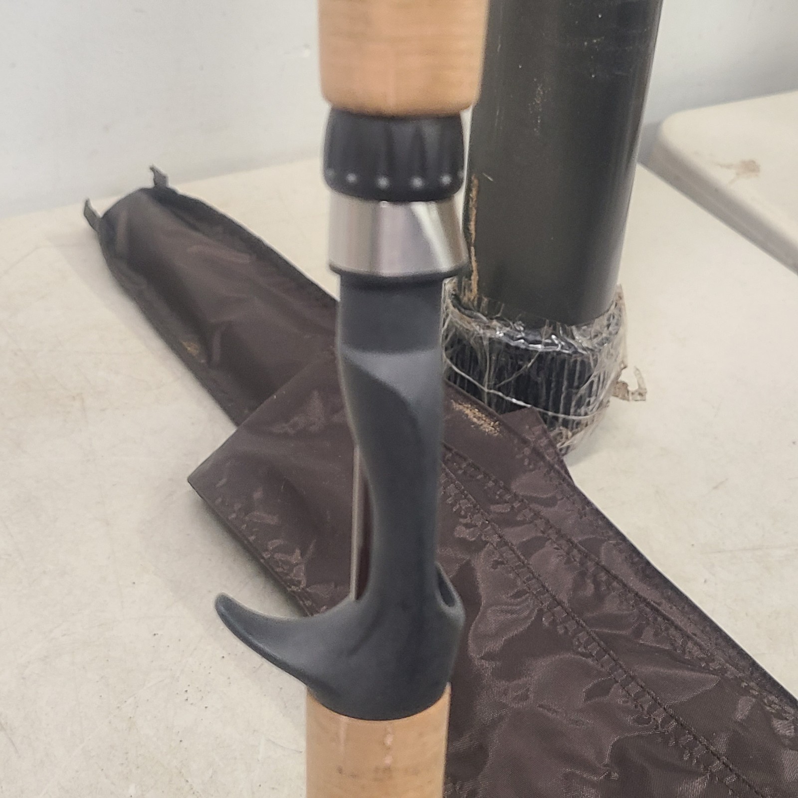 Rare Fenwick HMG AV Aramid Veil Design 7′ 1 Piece Spinning Rod W/Hard Case