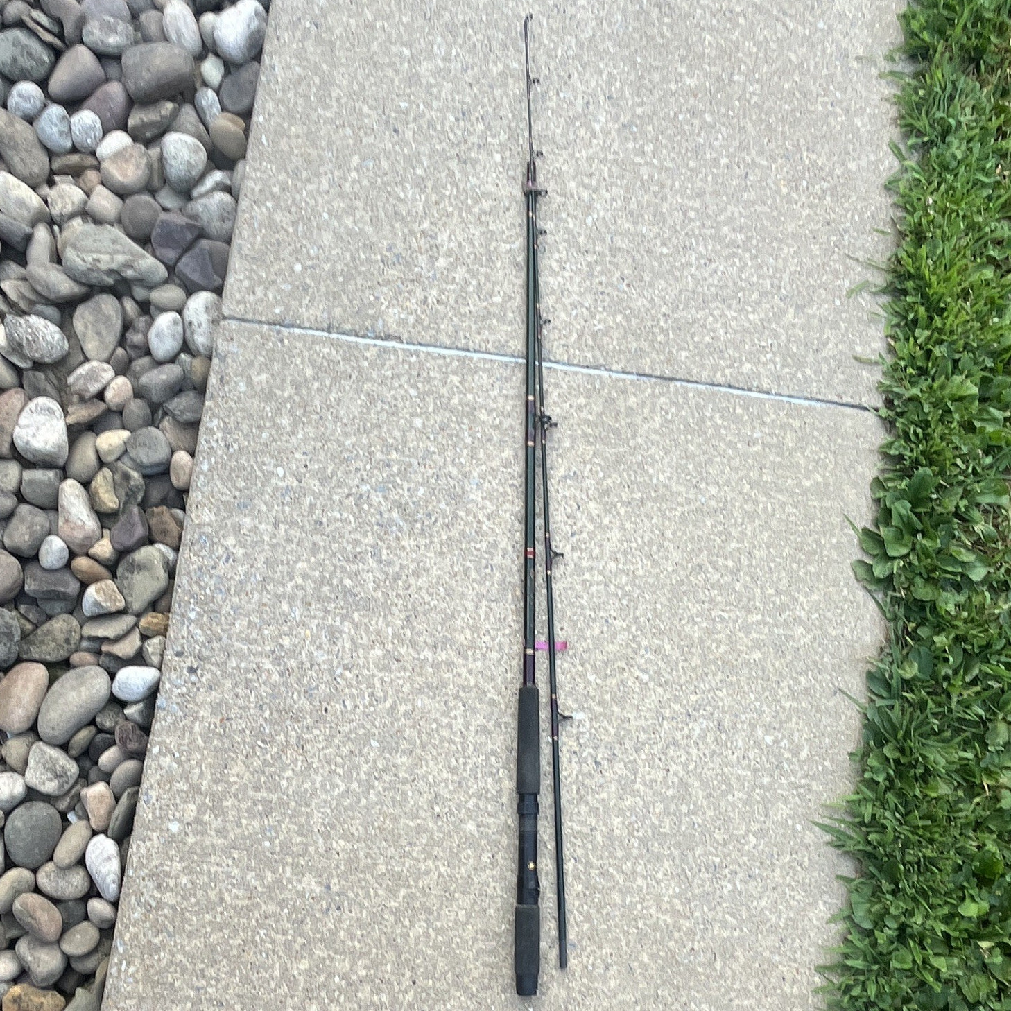 LUNKERHUNT Graphite Competition 6ft Medium Fast 2pc Casting Rod GC601M 8-15lb