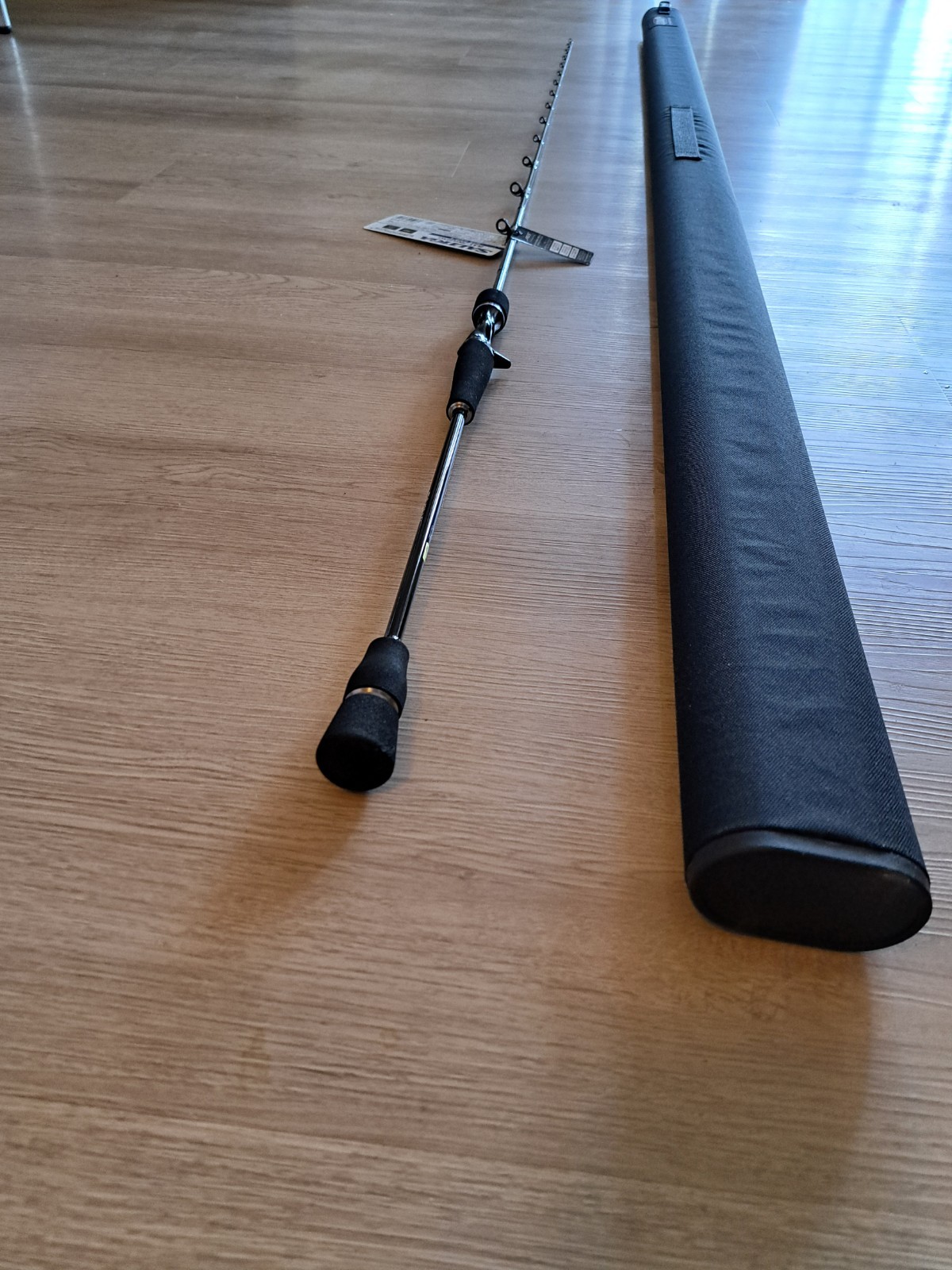Daiwa Saltiga BAY Jigging AGS – 64 B3 Baitcasting Rod – 1 Piece- NEW
