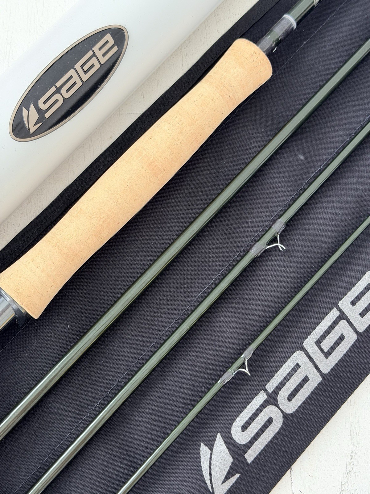 **BEAUTIFUL** 🔥 SAGE R8 Core 8wt. 9’ft~4Pc FlyRod!! 🔥~LEGENDARY~🔥