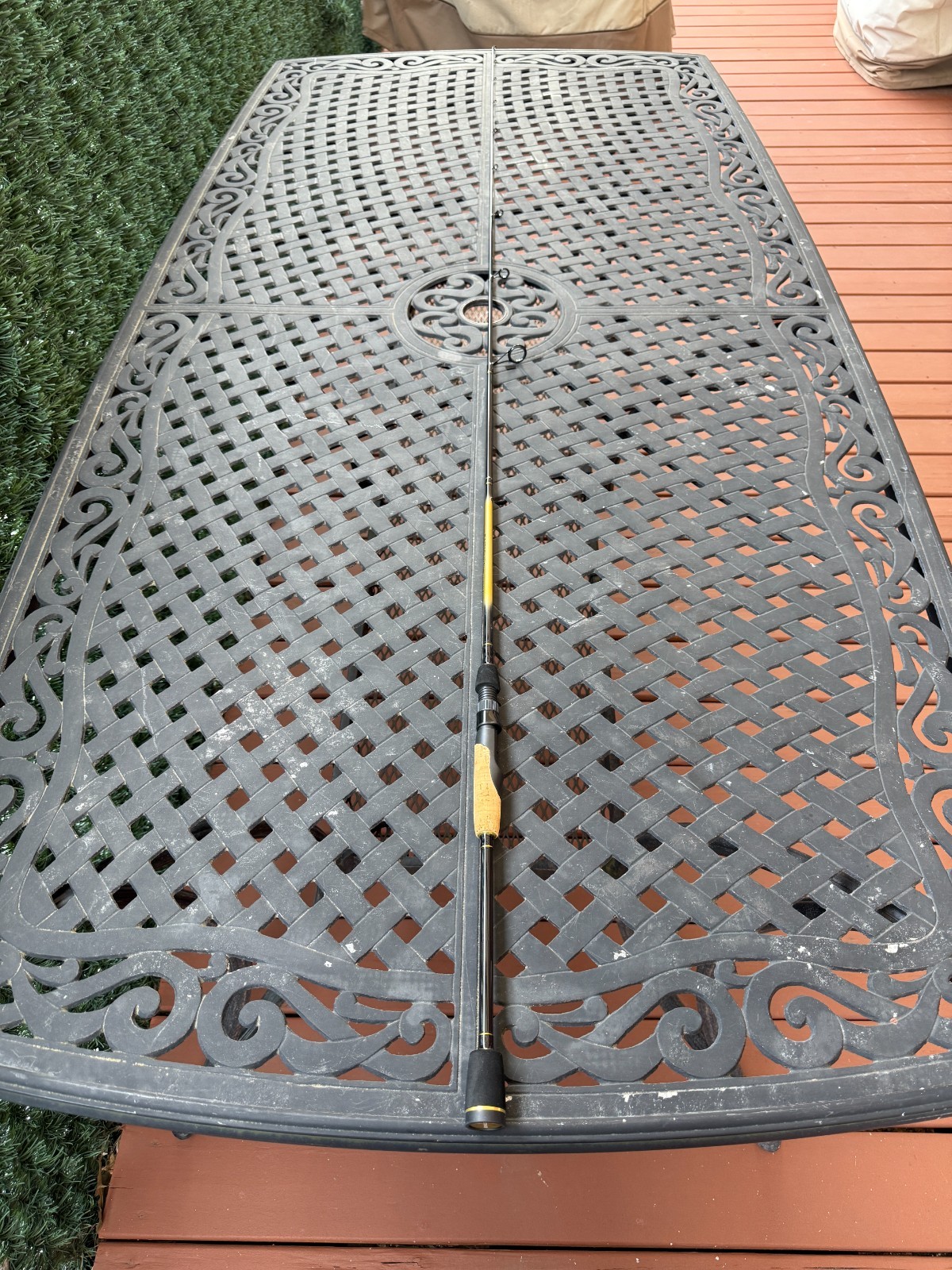 Shimano Sensilite SENS70L, 7’0″, Light, Extra Fast, 4-8lb, 1/16-1/4oz, Spinning