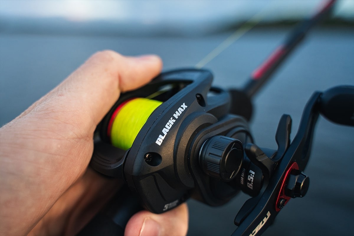 Abu Garcia – Black Max LP 561M Combo – 5’6″ – 4-8KG – 6.5:1 Gear Ratio – 1644711