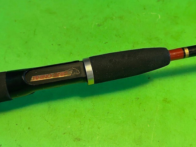ZEBCO RHINO 5 FOOT 6 INCH 8 TO 17 POUND RATED BAITCASTING FISHING ROD
